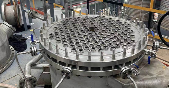 Inovação e desenvolvimento do reator de sulfonação de filme multitubo SO3 da Weixian