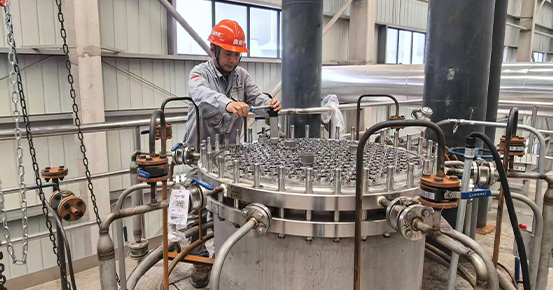 Mais um sulfonador de 7,5 t/h com 178 tubos é comissionado com sucesso – Garantindo qualidade em escala.